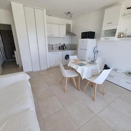 Studio Sur La Plage Tout Confort Appartement